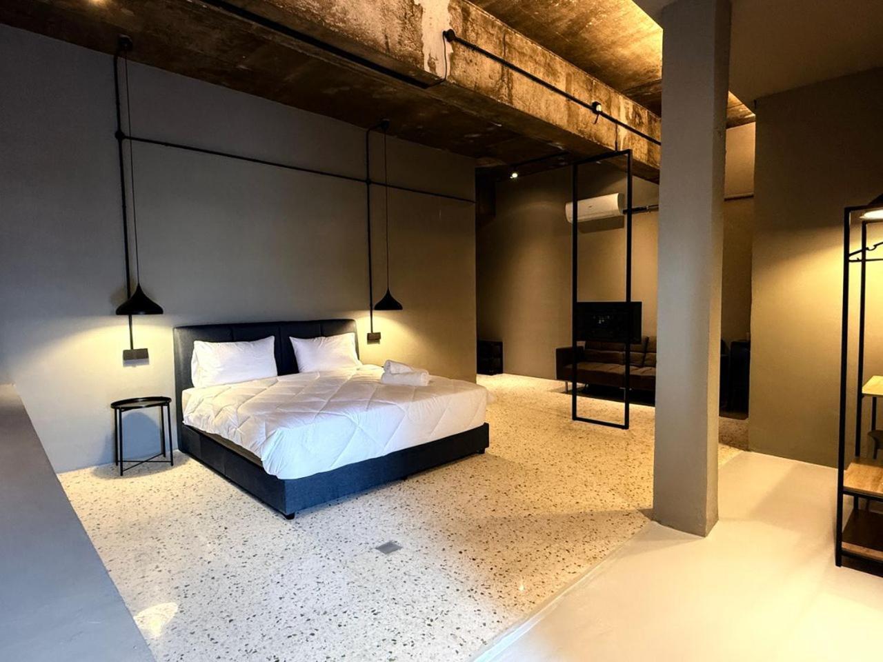 M2 Living Townhouse In *